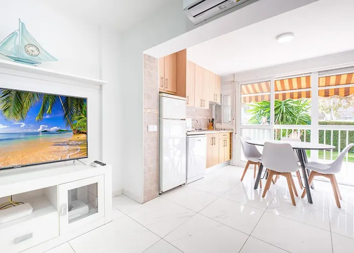 Albatros Ground Floor 1-4 Apartment Levante Beach